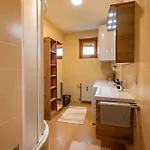 Komfortable 2 Bedroom Direkt In Riegersburg Ruhe & Genuss דירה Grossing (Liezen)