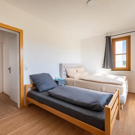 Apartment Komfortable 2 Bedroom Direkt In Riegersburg Ruhe & Genuss *